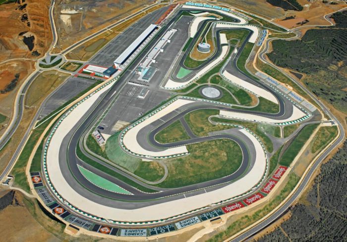 Visit the MotoGP Portugal at Portimao 2021 with our hotel and ticket package